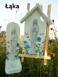 kapliczka drewniana maryjna (łąka) 220zł świecznik 200zł